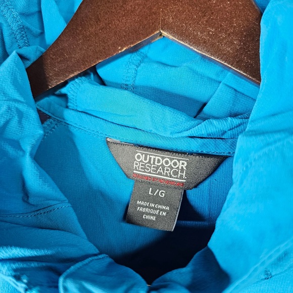 Outdoor Research L Blue/Navy Technical Lightweight Shell Jacket - Picture 4 of 6